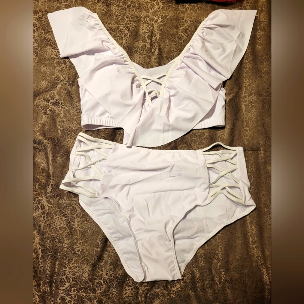 New White 2pc Swimsuit